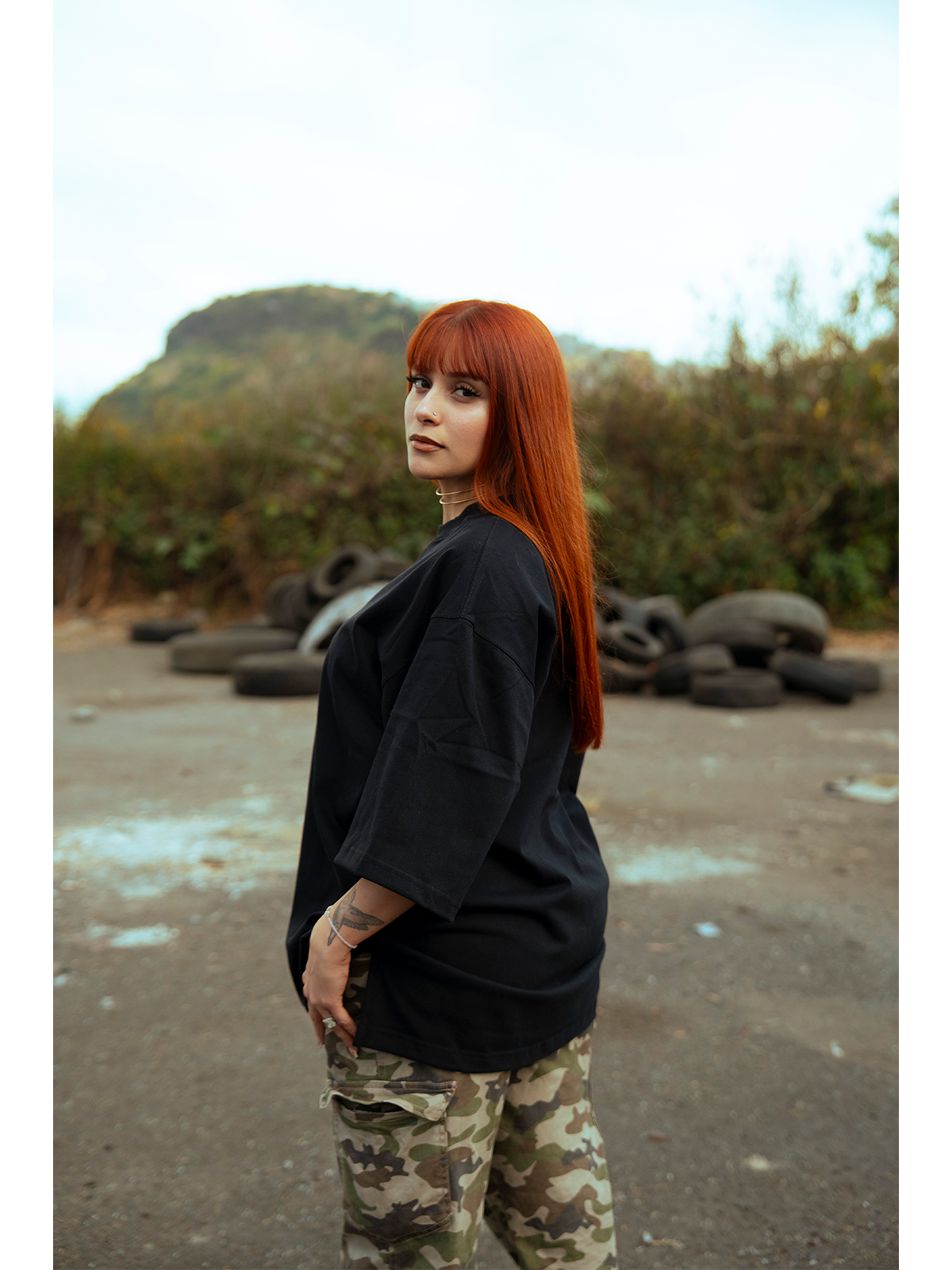 PLAYERA BASICA NEGRA