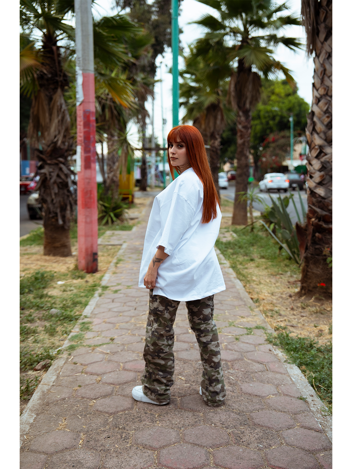 PLAYERA BASICA BLANCA